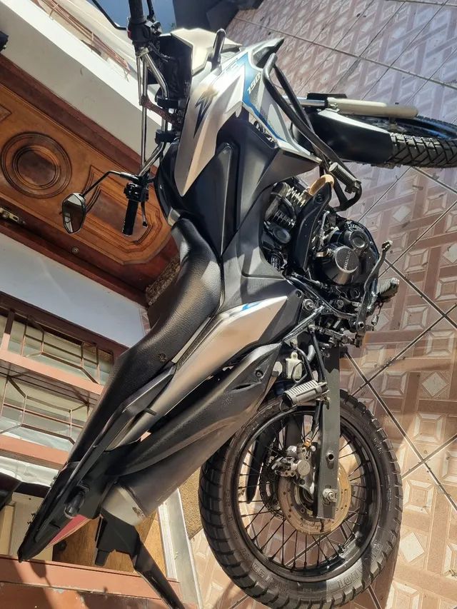 Vendo moto de trilha 10x sem juros - Esportes e ginástica - Cajuru