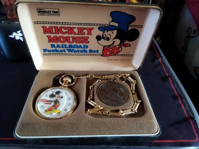 Relógio de Bolso Mickey Disney