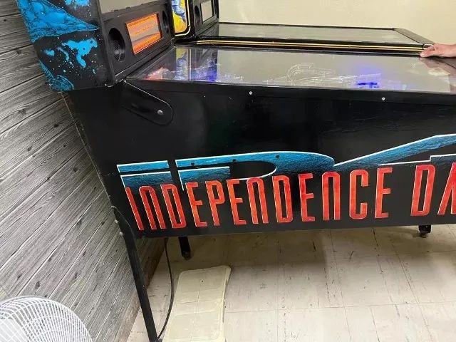 Maquina Pinball Fliperama Independence Day Game Jogo Arcade - Videogames -  São Cristóvão, Rio de Janeiro 1204242345