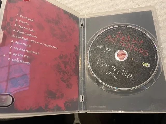 DVD Red Hot Chilli Peppers - Live in Milan (2006) - Foto 3
