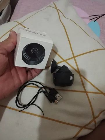 Vendo essa mini câmera  nova 