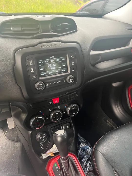 Renegade Trailhawk 4x4 abaixo da fipe - Foto 3