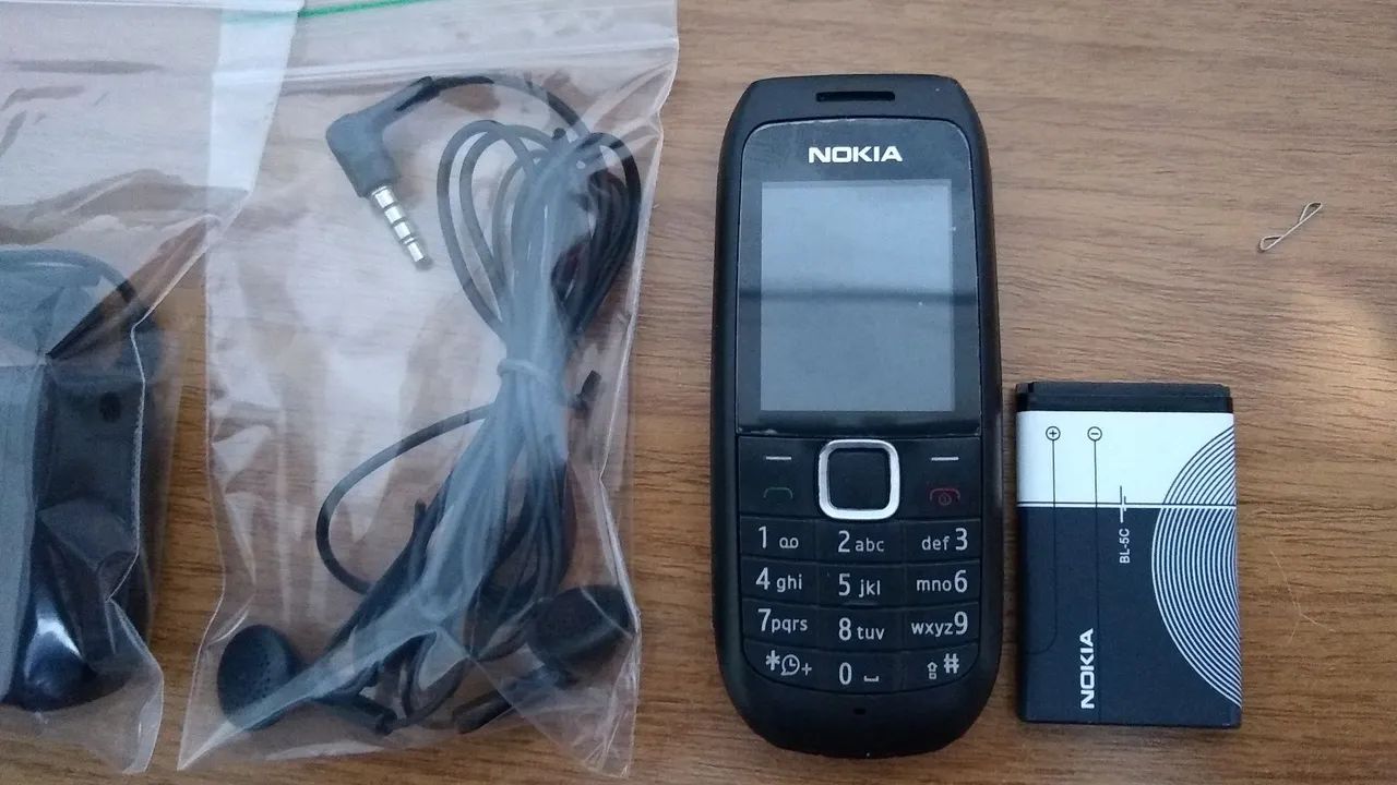 Nokia 1616 black Novo com fone - rádio - lanterna - fala horas - Foto 2