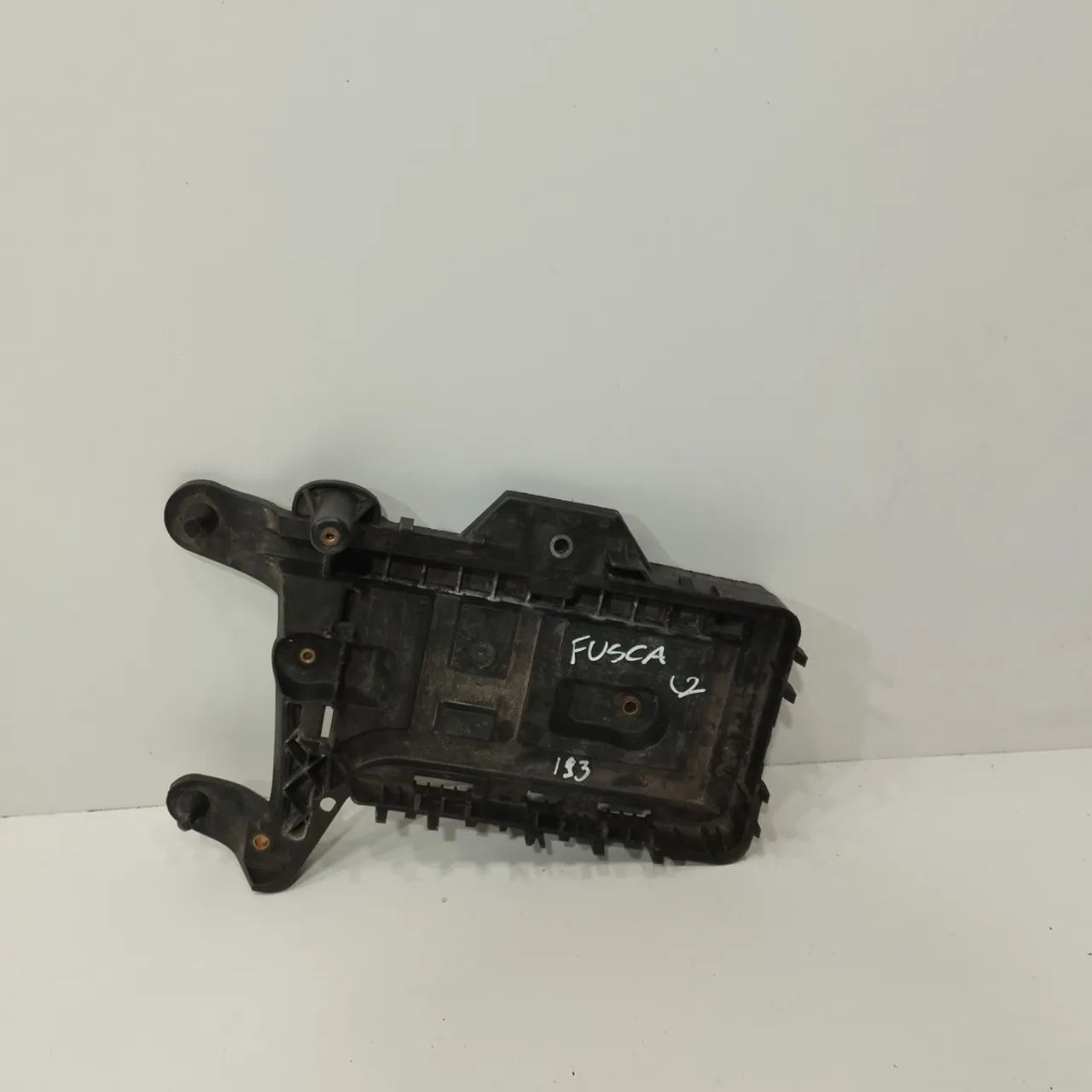 Suporte Caixa Bateria Volkswagen Fusca 2013 2014 2015 Qr460