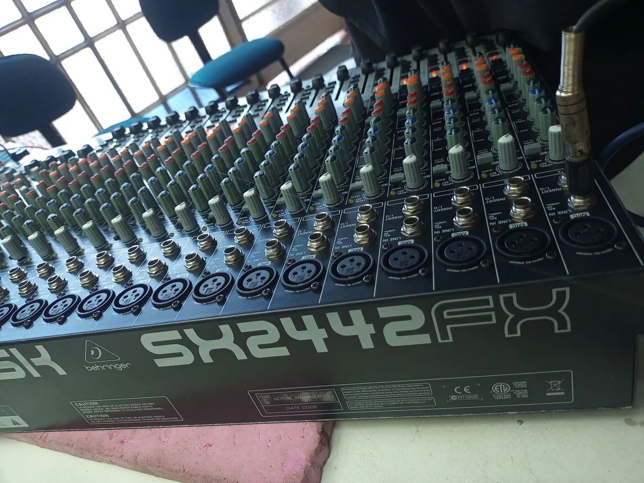 Mesa de Som Behringer Sx2442 fx C/garantia - Foto 3