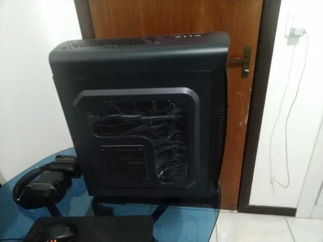 Proc. Ryzen R7 + Placa Mae X370 + gabinete + fonte + water cooler
