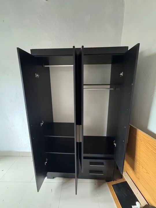 Guarda Roupas Solteiro 4 Portas 2 Gavetas - Foto 3