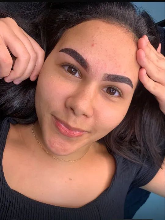 Cílios e Sobrancelhas 