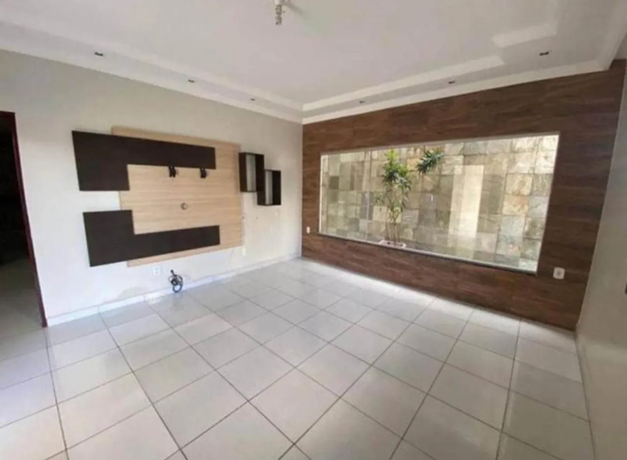 Casa no Planalto- cod: OLX38 (VENDA)