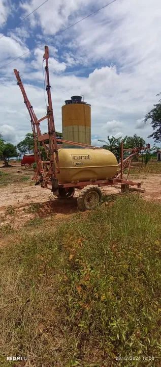 !!!OPORTUNIDADE PULVERIZADOR DE ARRASTO JACTO 2000 LITROS!!!  - Foto 2
