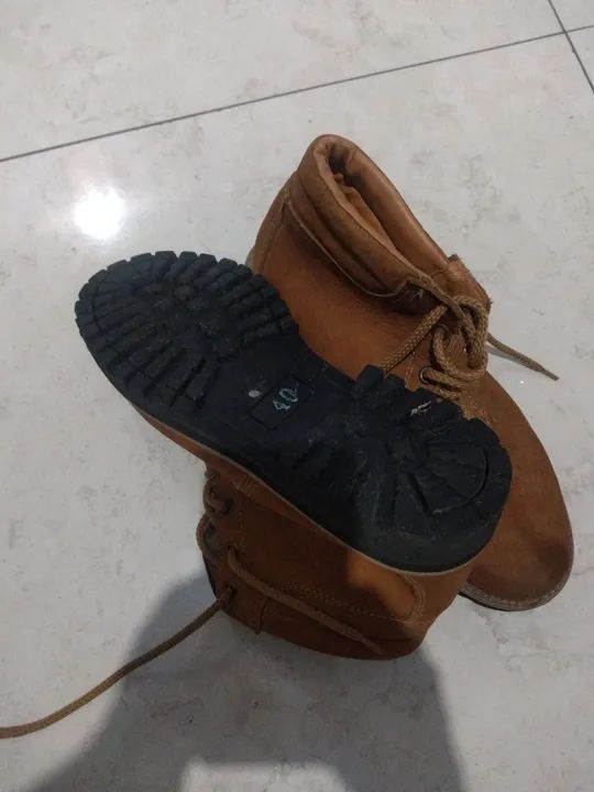 Botas Marrom - Foto 3