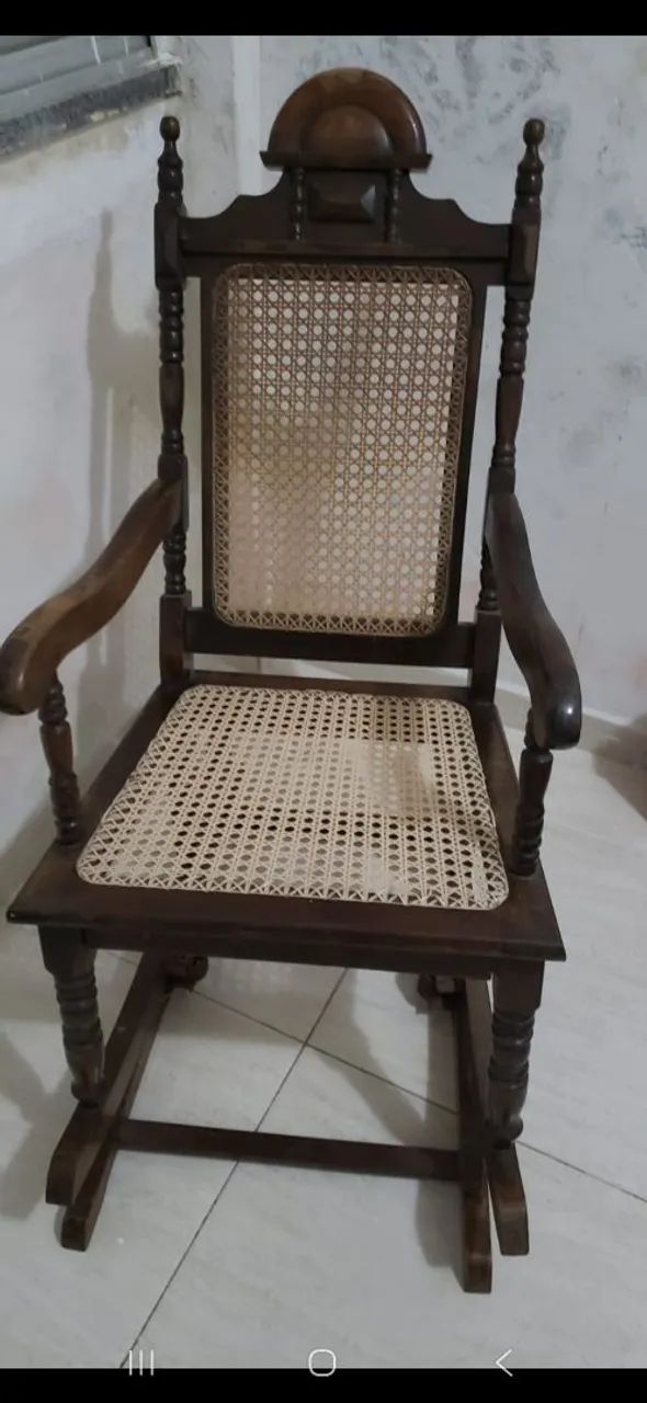 Cadeira de balanço retró