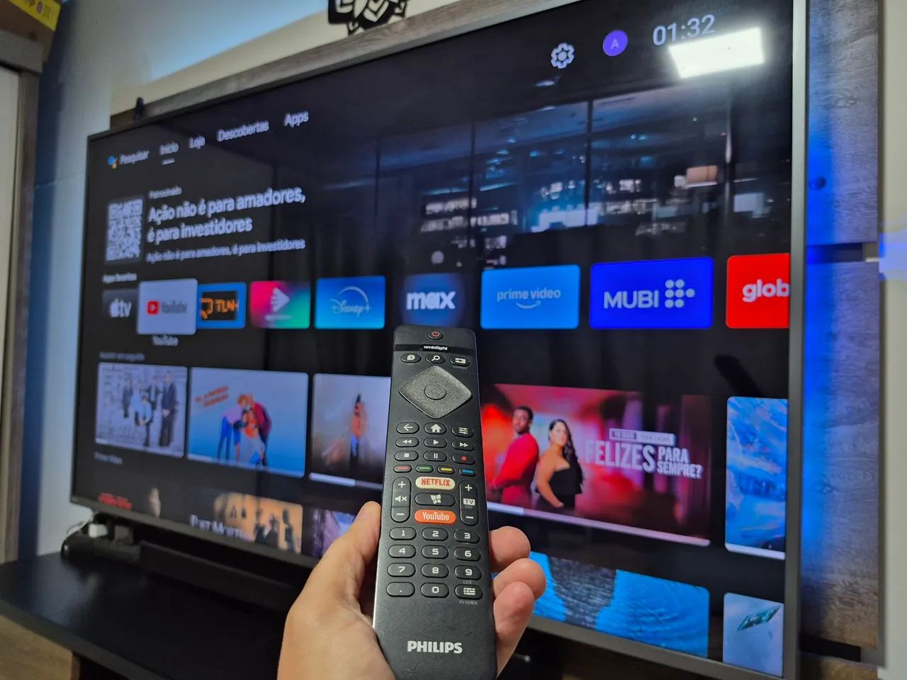 Smart TV Philips 65 4K AMBILIGHT -  Em PERFEITO Estado - Foto 2