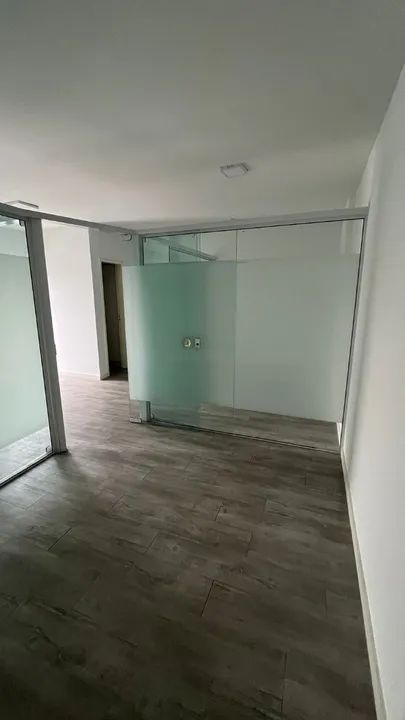 3 Salas com divisórias de vidro (Obs: precisamos retirar no local) - Foto 2