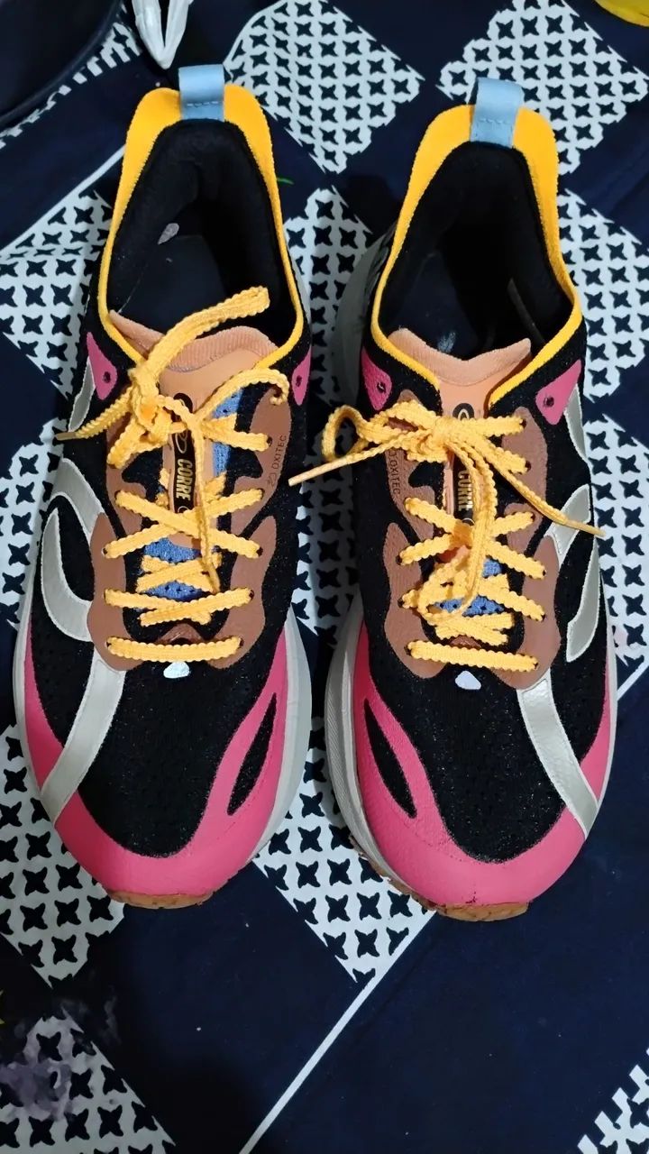 Tênis Esportivo Oxitec - Conforto e Estilo para suas Atividades!