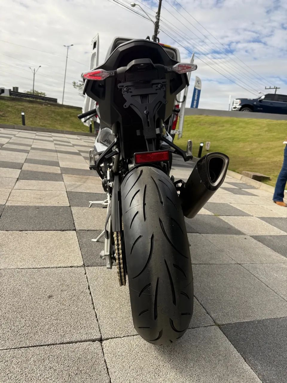 BMW S1000RR 2026 okm emplacada  - Foto 4