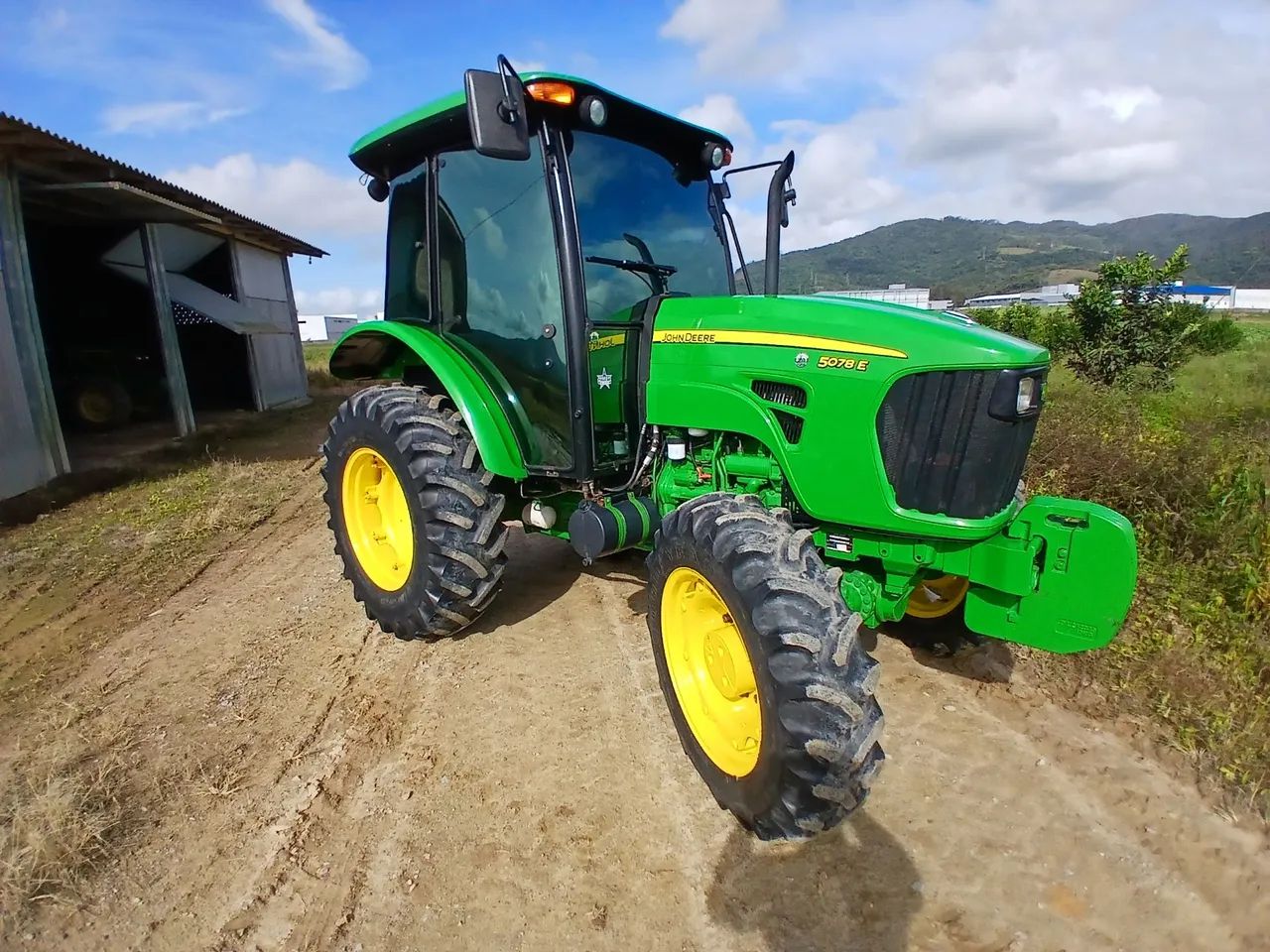 Trator John Deere 5078E   - Foto 2
