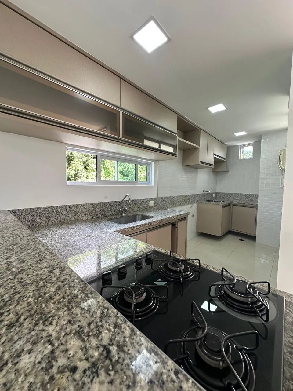T.F Imóvel para aluguel tem 55 metros quadrados com 2 quartos em Cabo Branco - João Pessoa