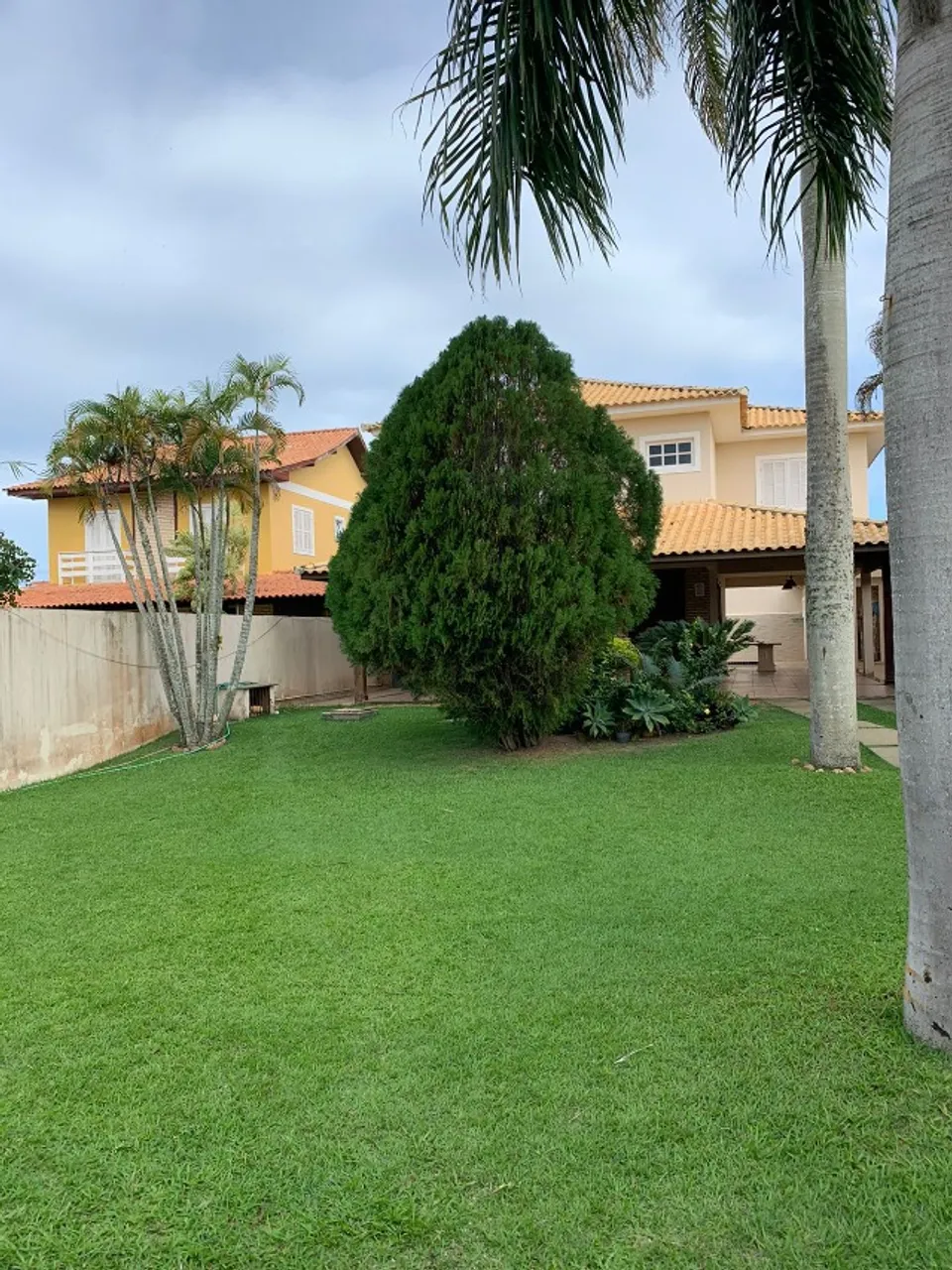 ALUGO CASA EM GRUSSAI (SÃO JOÃO DA BARRA)