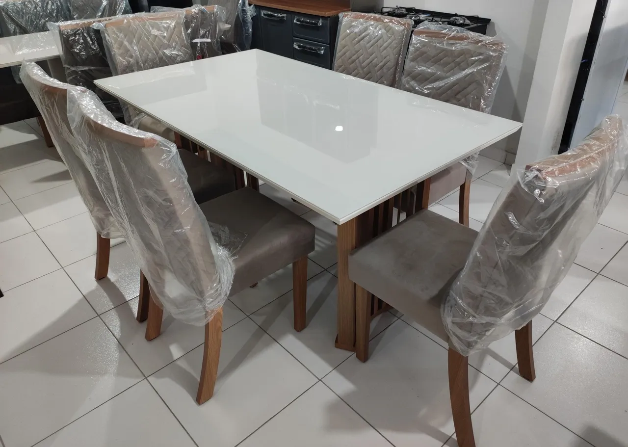 Mesa de Jantar Moderna com 6 Cadeiras