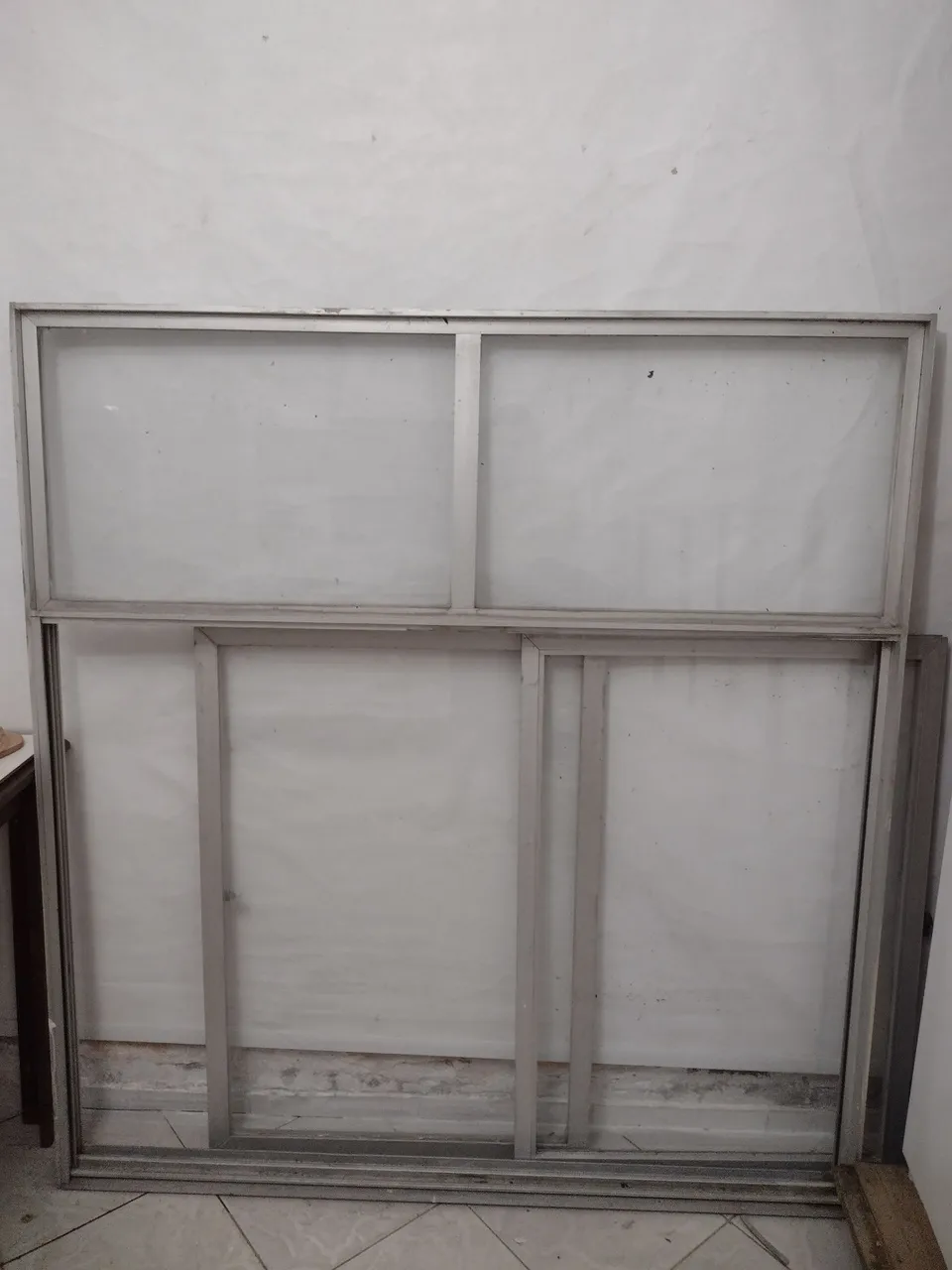 Janela de ventilação em Alumínio com vidro - 1,45 X 1,56