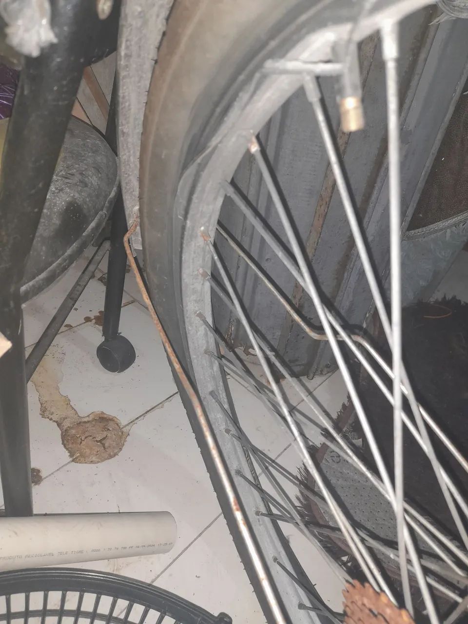 Bicicleta aro 26 ( com defeito )