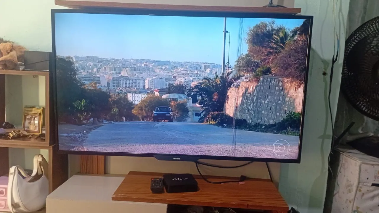 Smart TV Philips com Conversor Digital Integrado