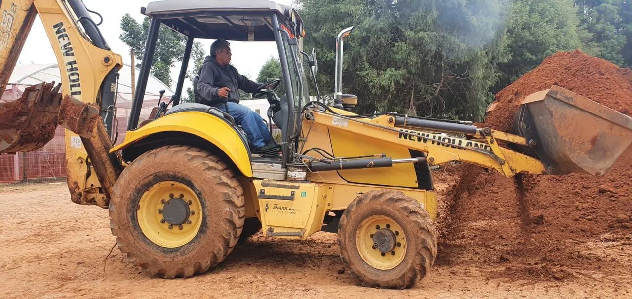 Retroescadeira New Holland - Foto 2
