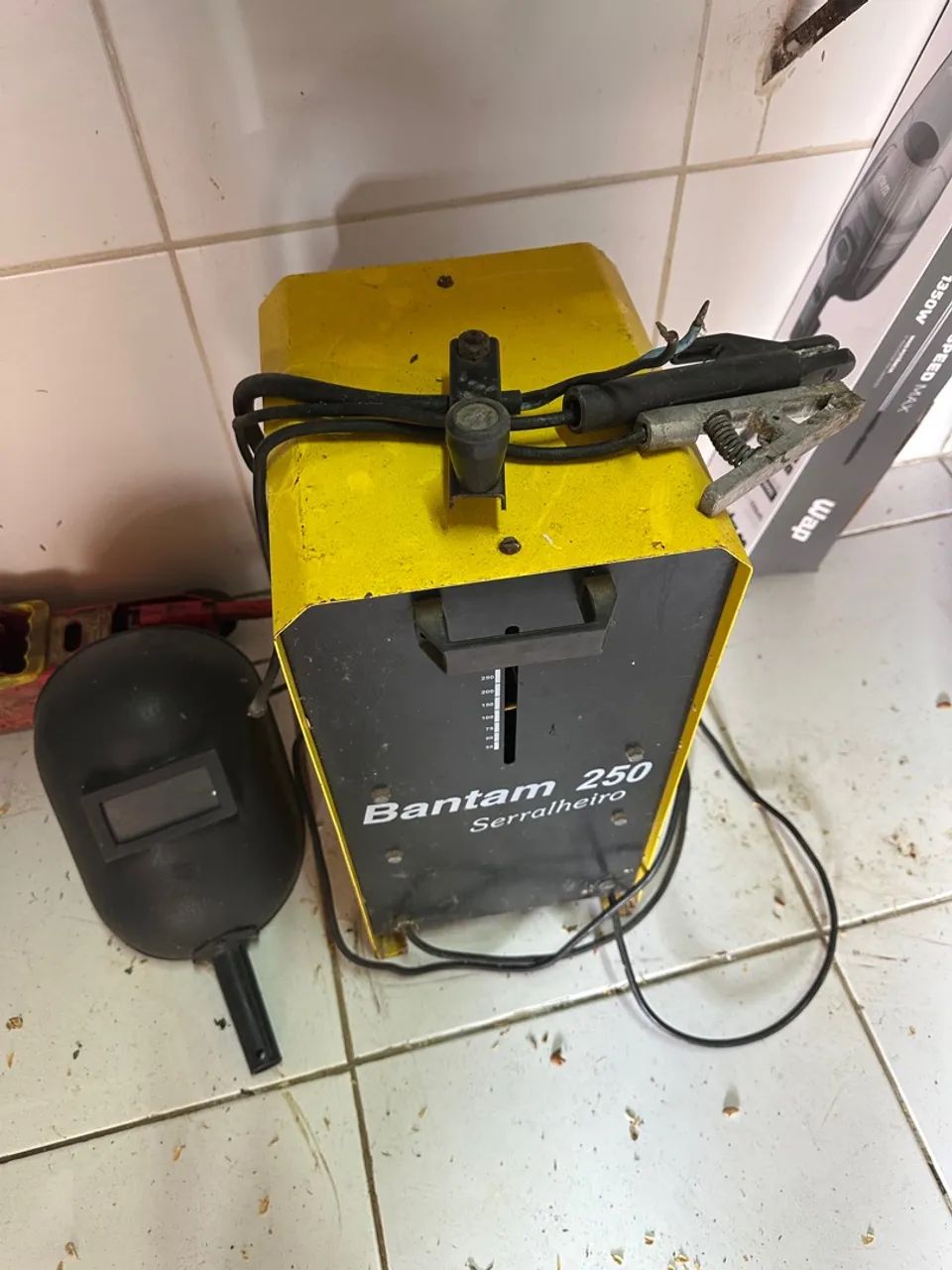 Máquina Transformadora de Solda ESAB Bantam 250 - 250A