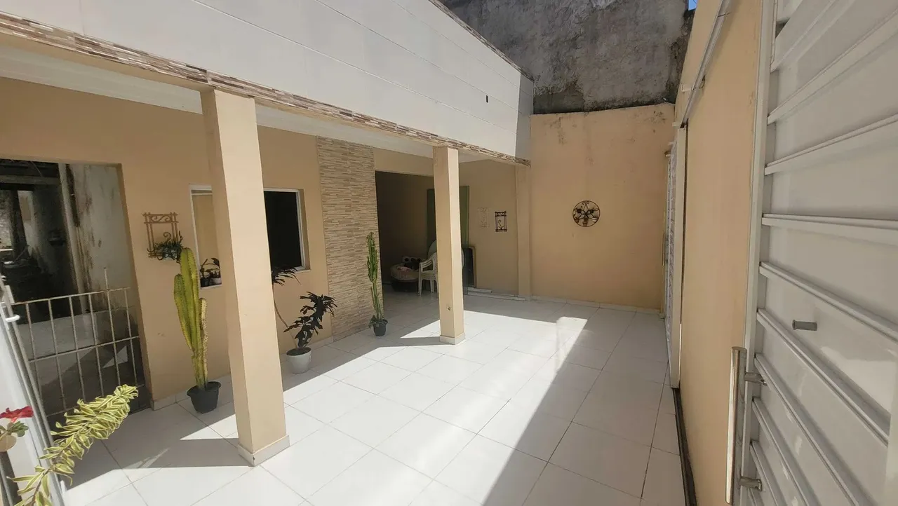 CASA NO BAIRRO INDUSTRIAL - M.CC - NAO ACEITA FINANCIAMENTO