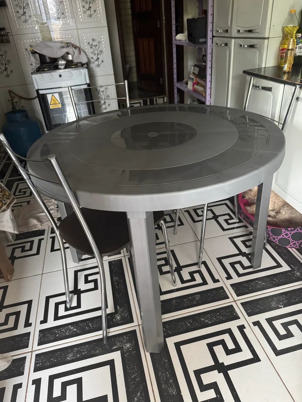 Mesa e 4 cadeiras - Foto 2