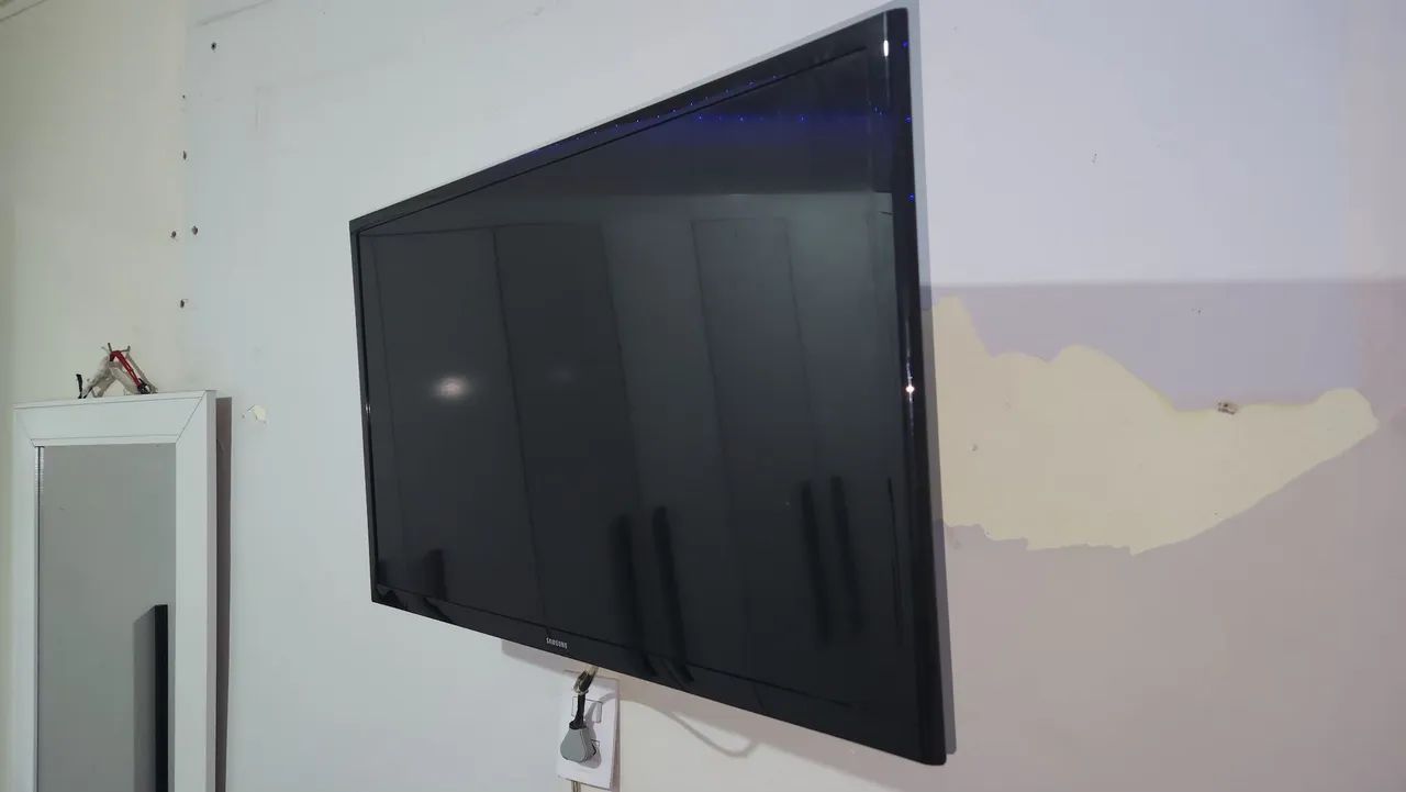 Tv Samsung 32P + FireStick Tv - Foto 3