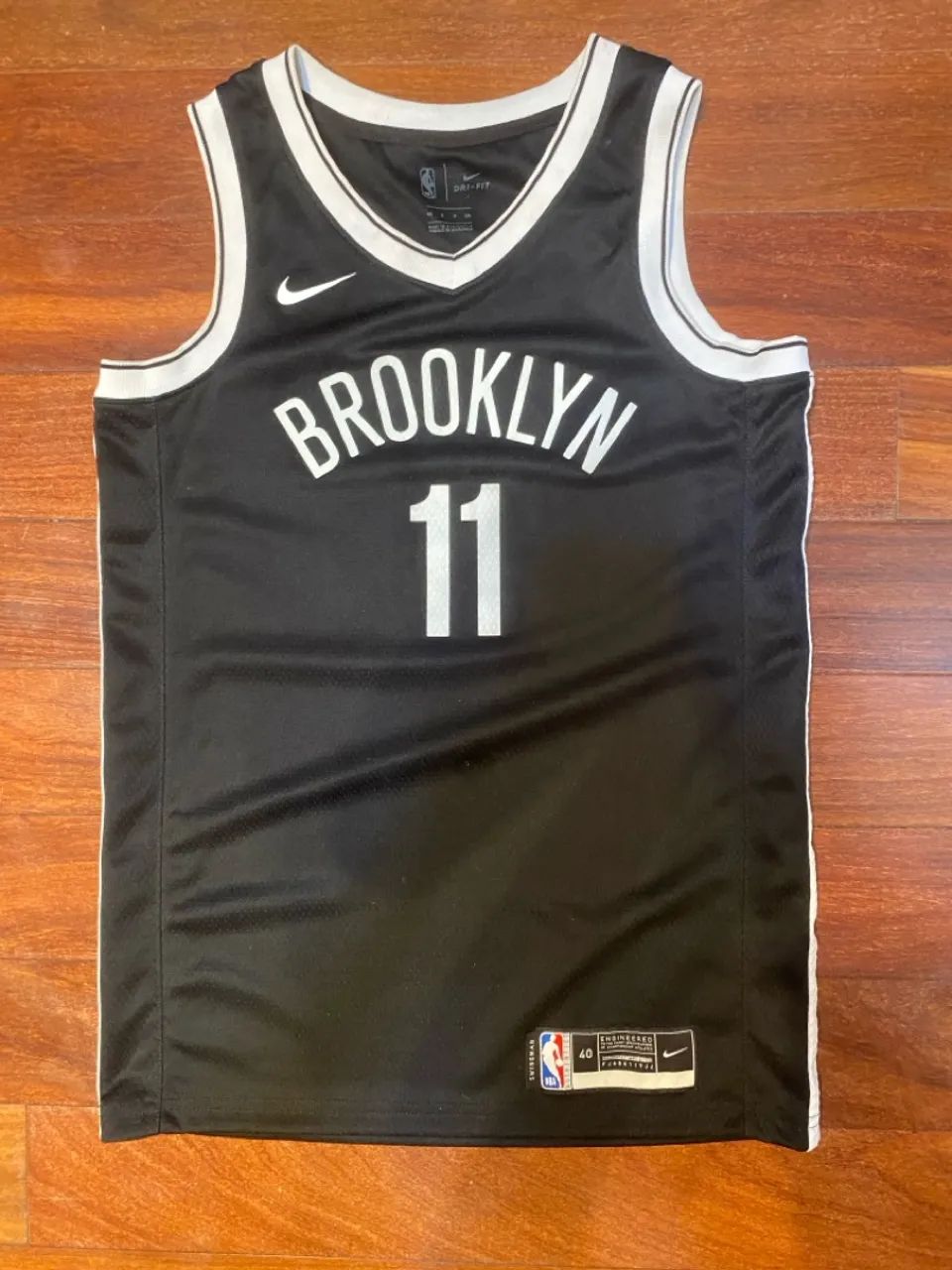 Camiseta Brooklyn Nets Kyrie Irving - Tamanho P - Nova