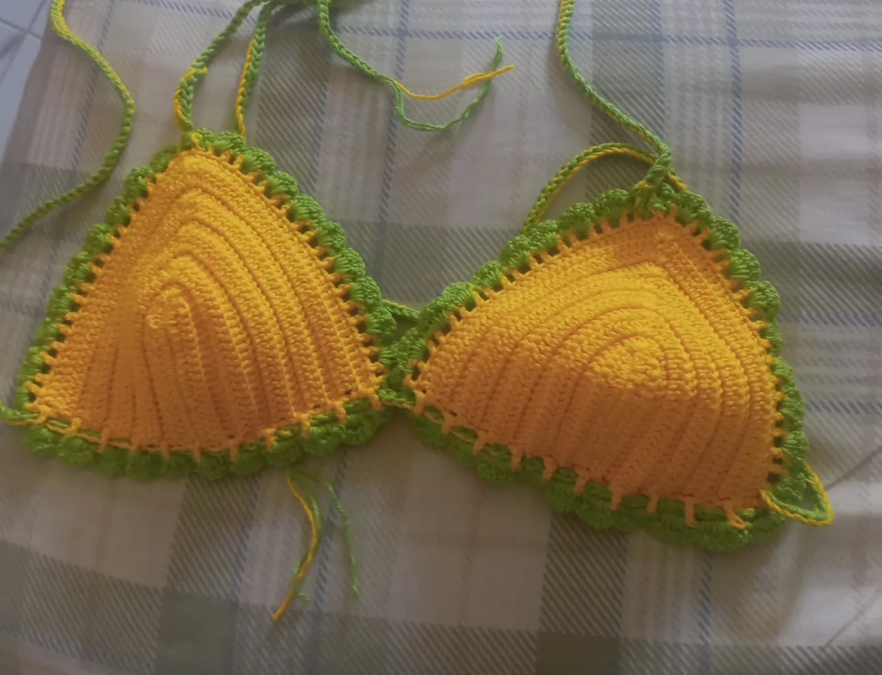 Top de Crochê Amarelo e Verde