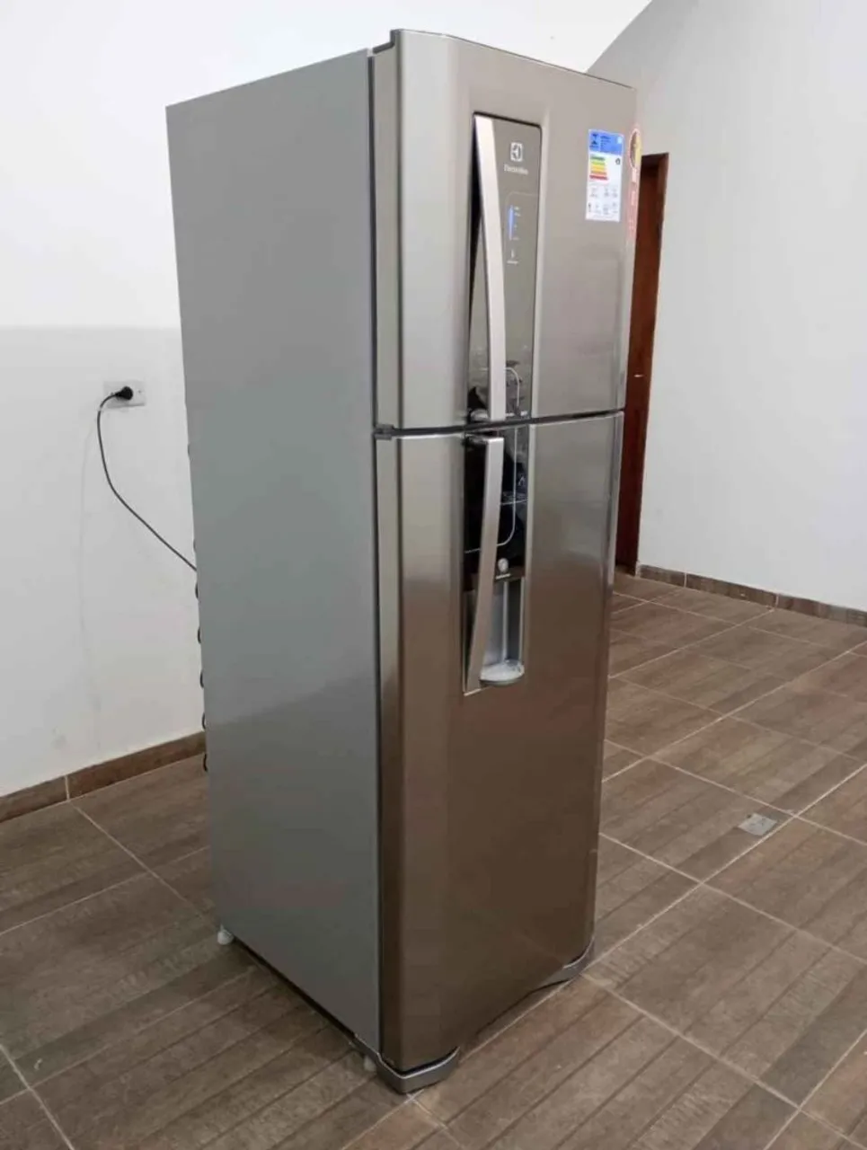 Geladeira Electrolux Top Freezer