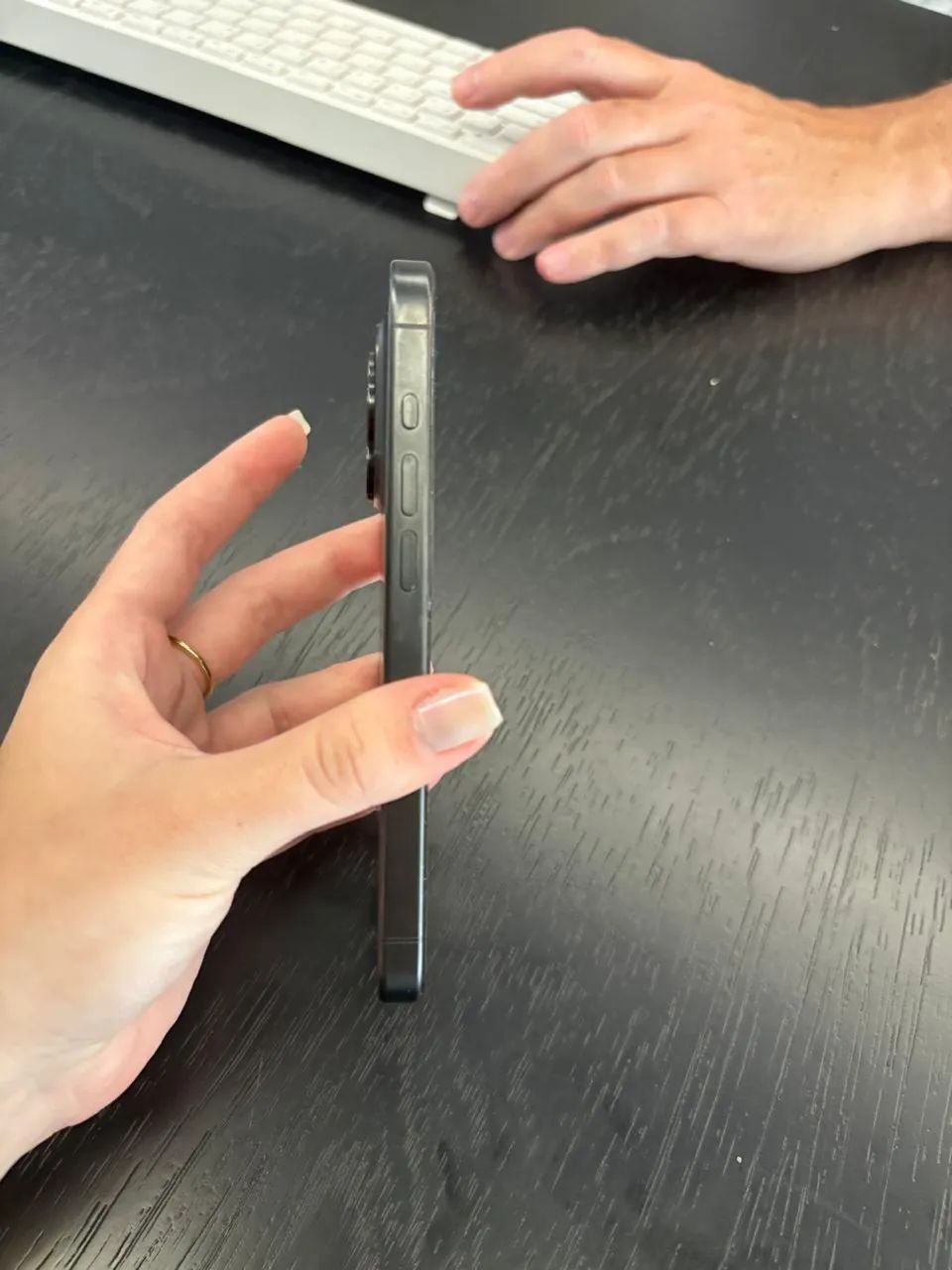 IPHONE 15 PRO 128gb - Foto 4