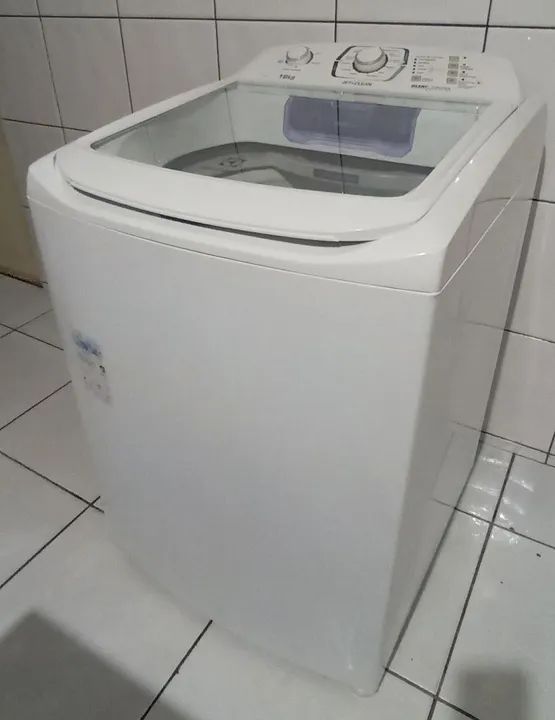 Máquina de lavar Eletrolux 16kilos