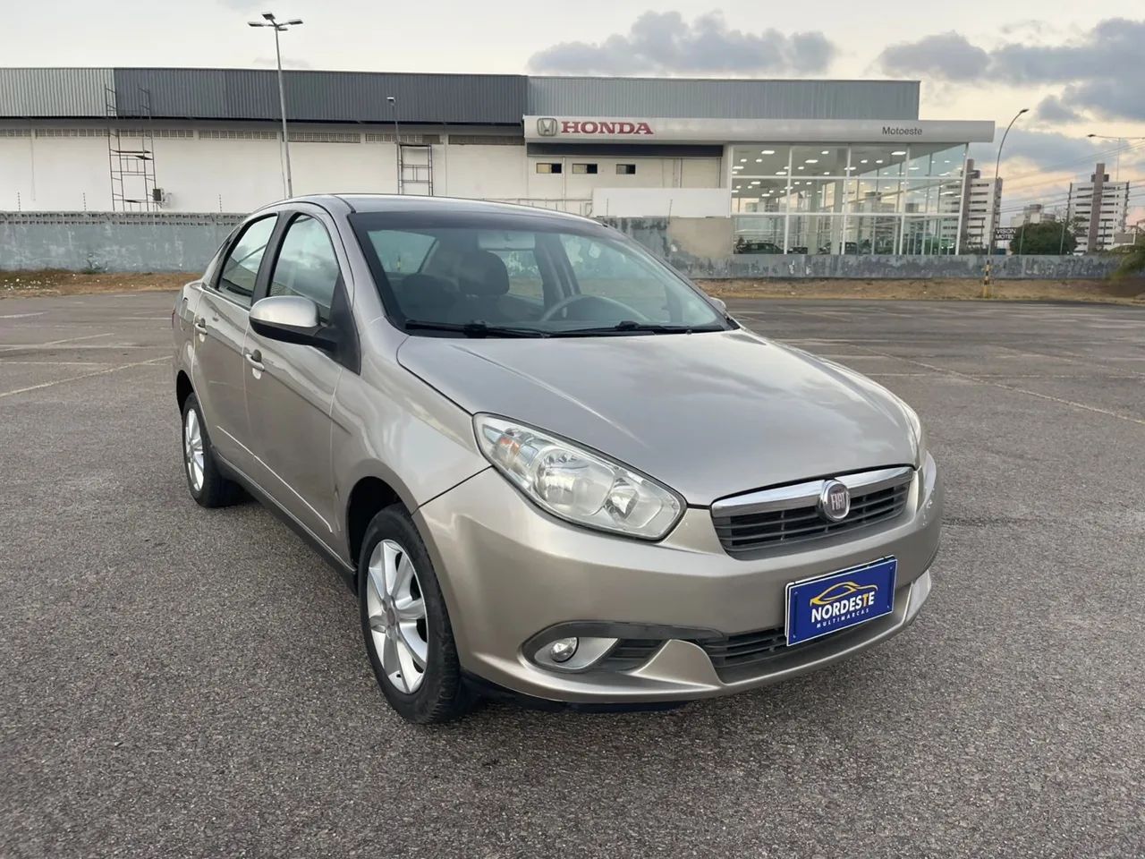 GRAND SIENA ATTRACTIVE 1.4 2013 - Foto 7