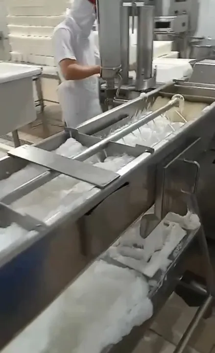 Trefiladeira e monobloco com Tachos e formas completas.