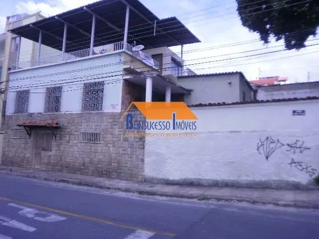 Terreno em Belo Horizonte, no bairro Sagrada Família, à venda.