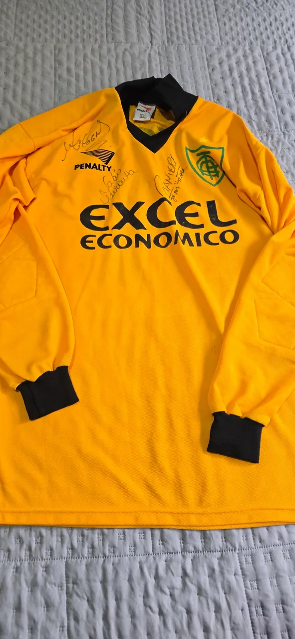 Camisa de Goleiro Amarela - Futebol