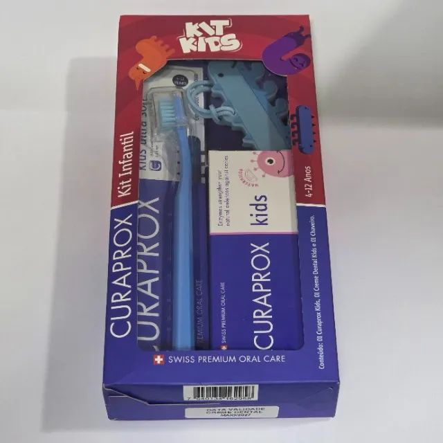 Kit Escova de Dente Infantil Curaprox Kids Esccova Dental + Pasta de Dente + Chaveiro