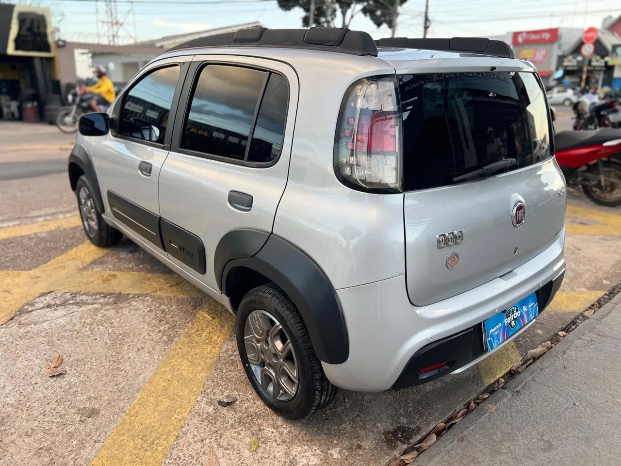 Fiat Uno Way 1.0 Flex Manual 2015/2016  131.000 km  R$: 46.900$ - Foto 3