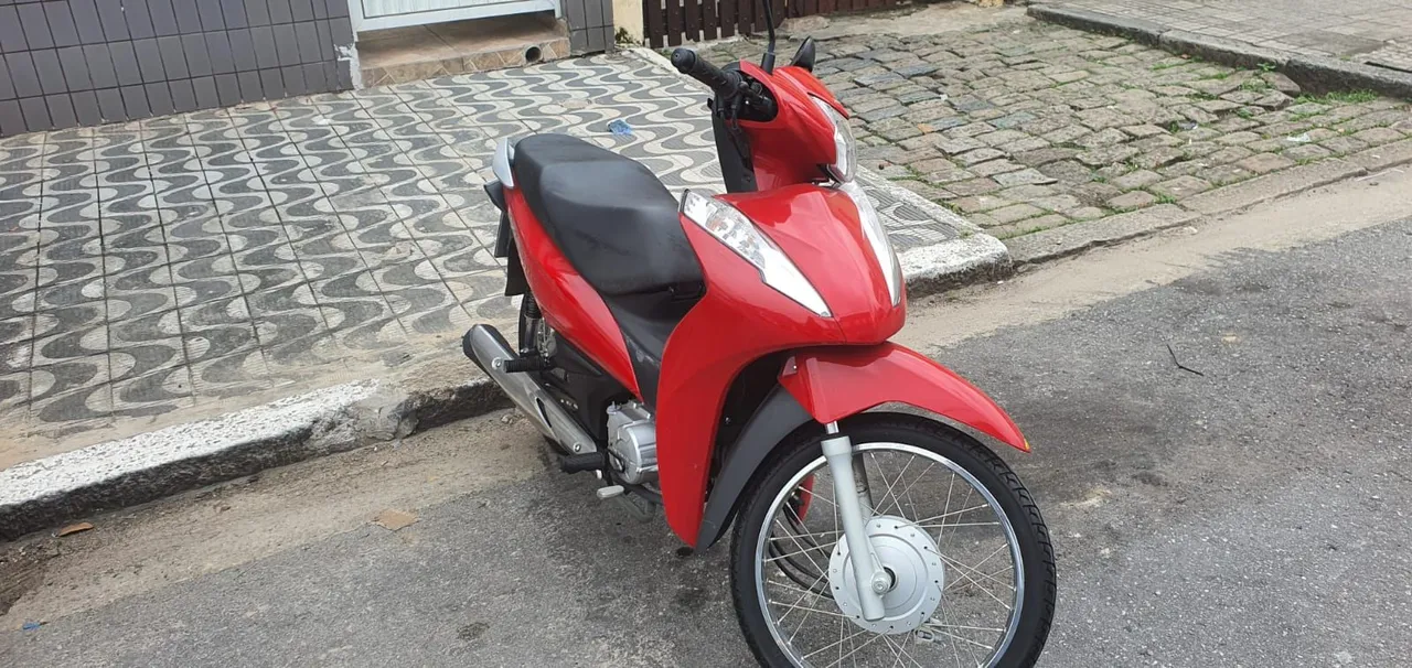 Biz 110I 2024 com 2700 km