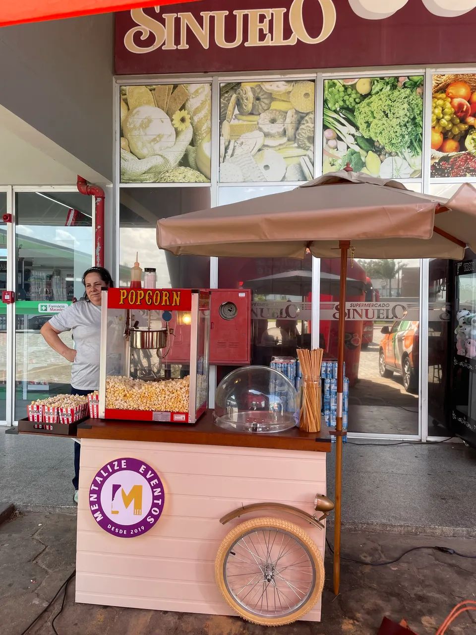 Carrinho de pipoca + algodão doce 