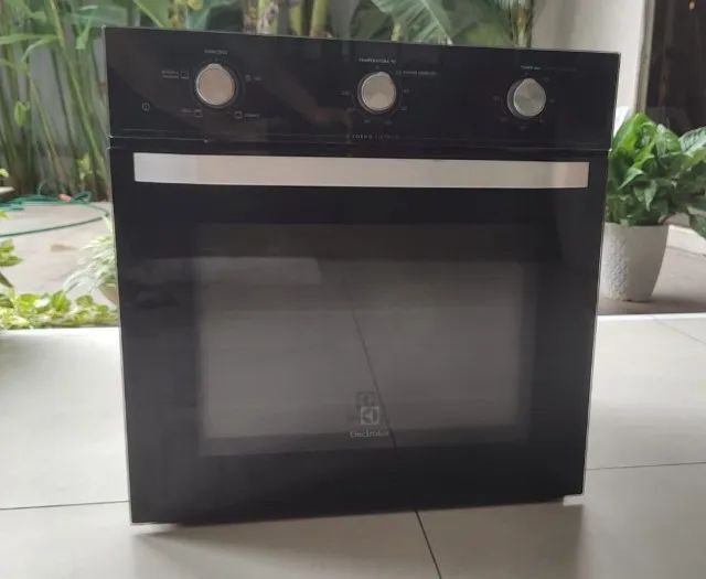 Vendo Forno de Embutir Electrolux Elétrico 59L - usado (com defeito)