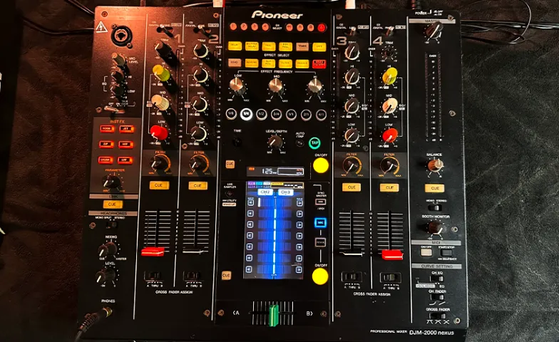 MIXER DJM-2000