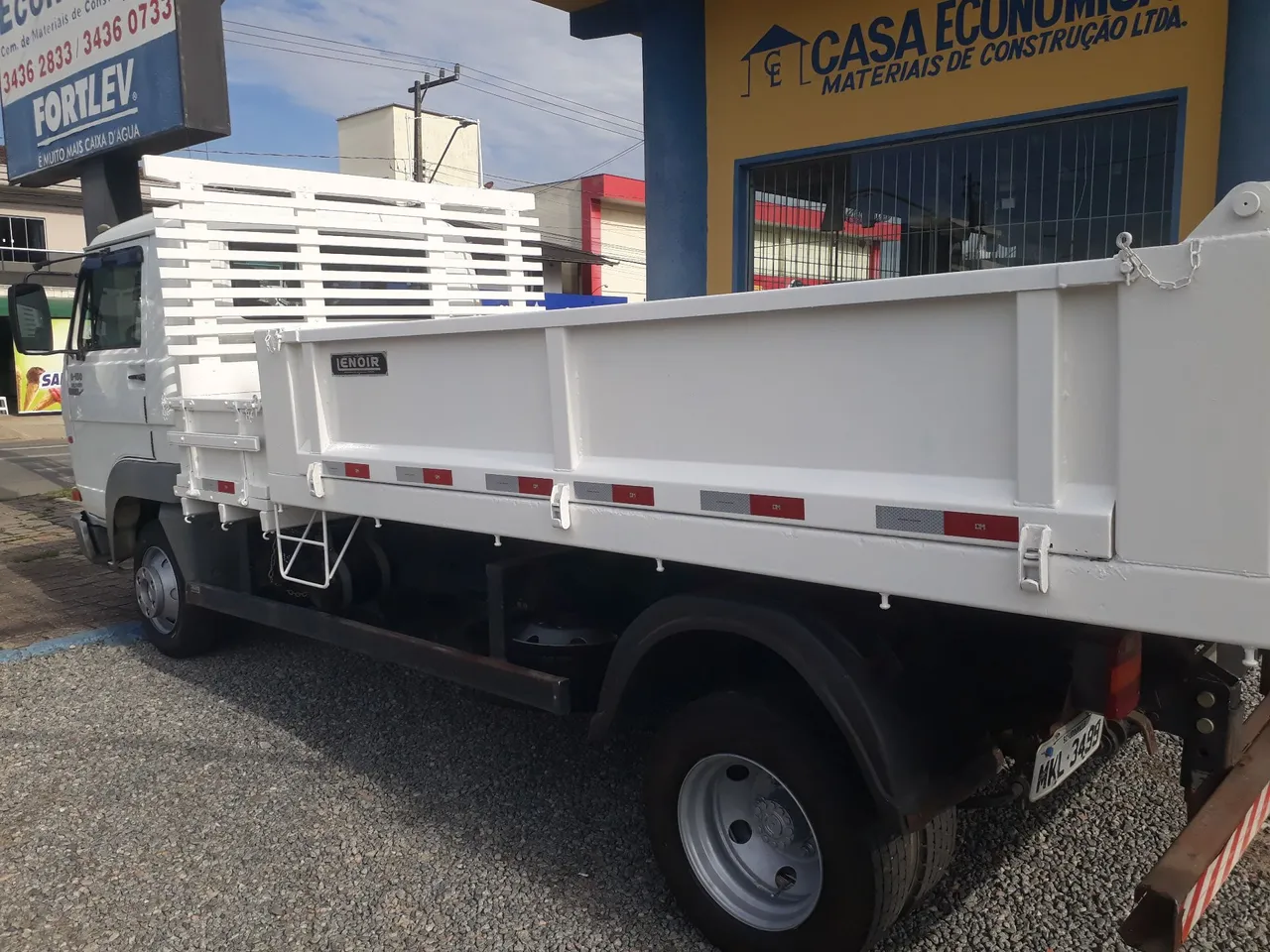 Caminhão Volkswagen 8-150 NOVO