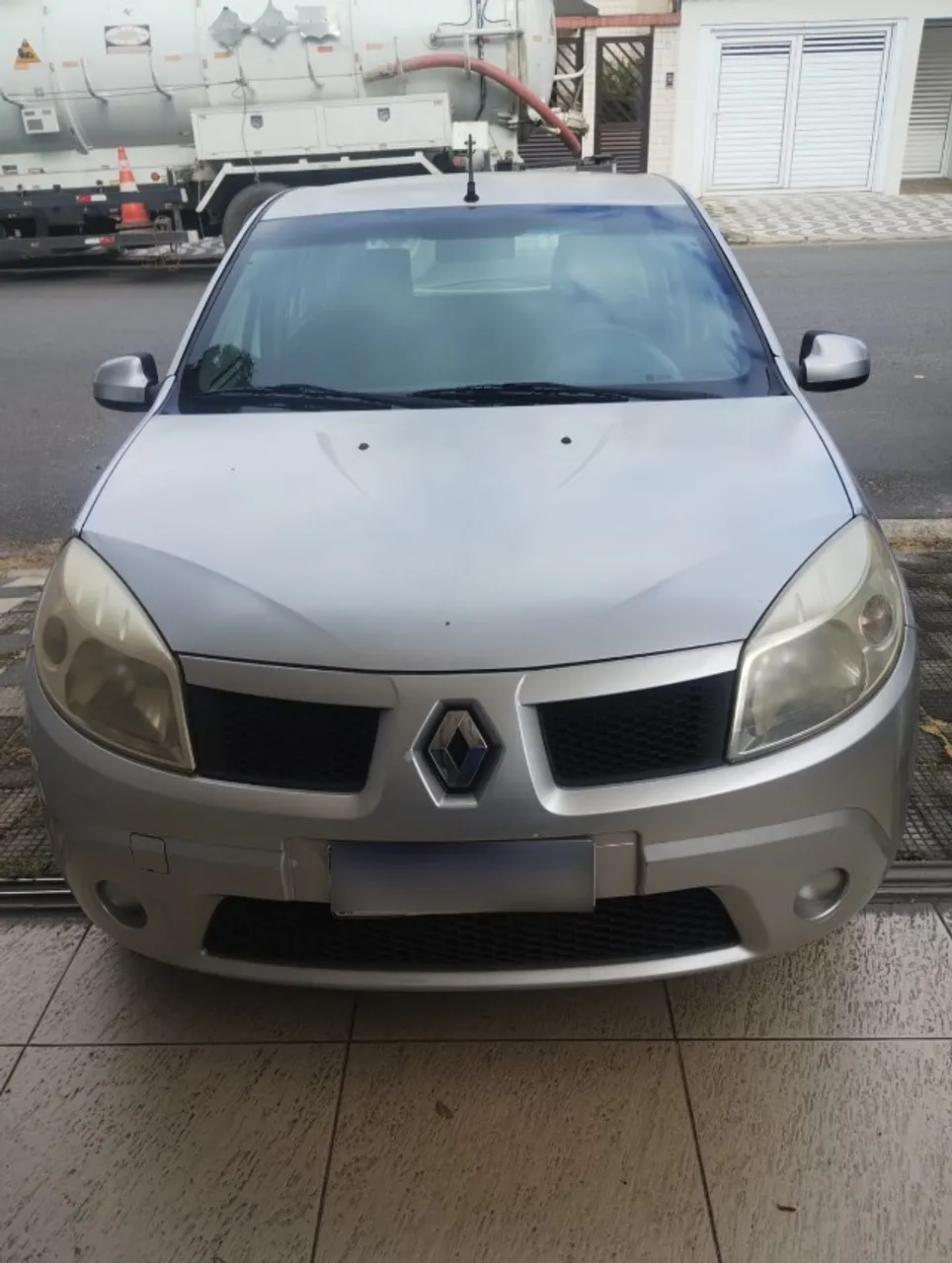 Sandero Expression 1.0 2011 Flex