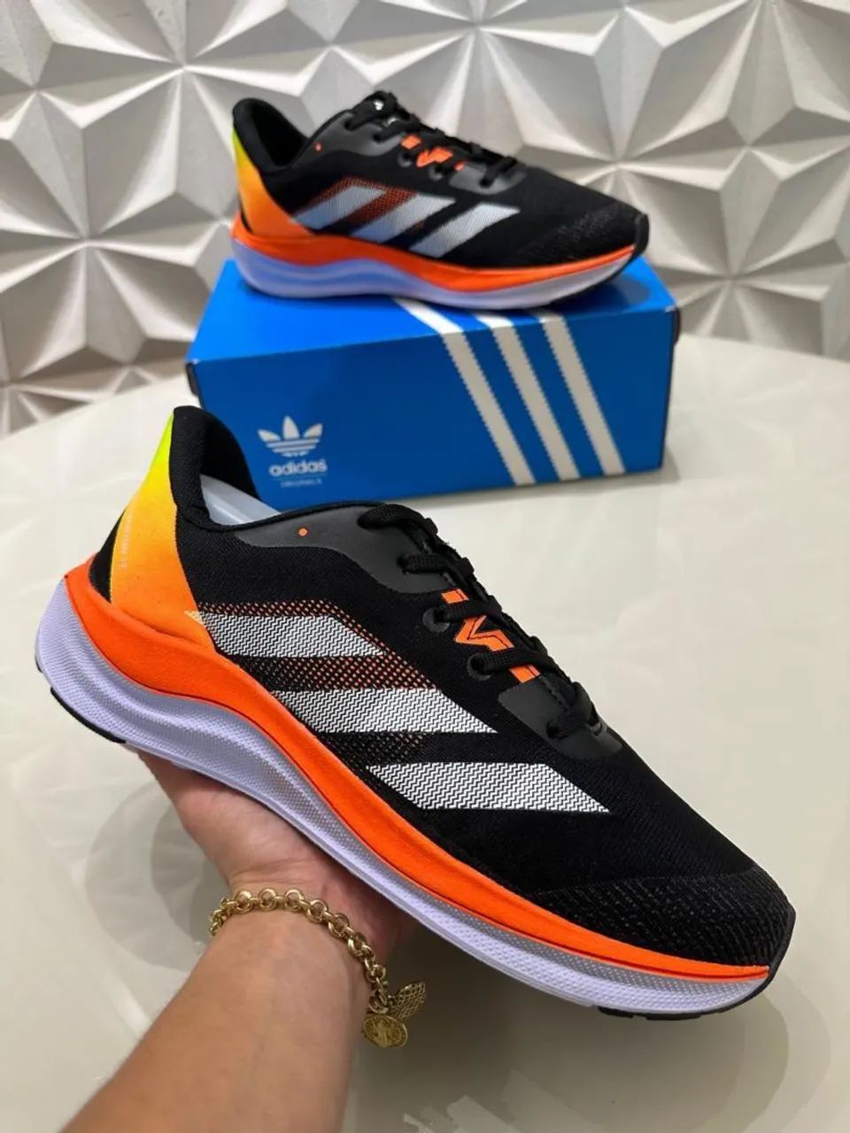 Tênis Adidas Preto - Novo modelo muito confortável para seus treinos diário  - Foto 2